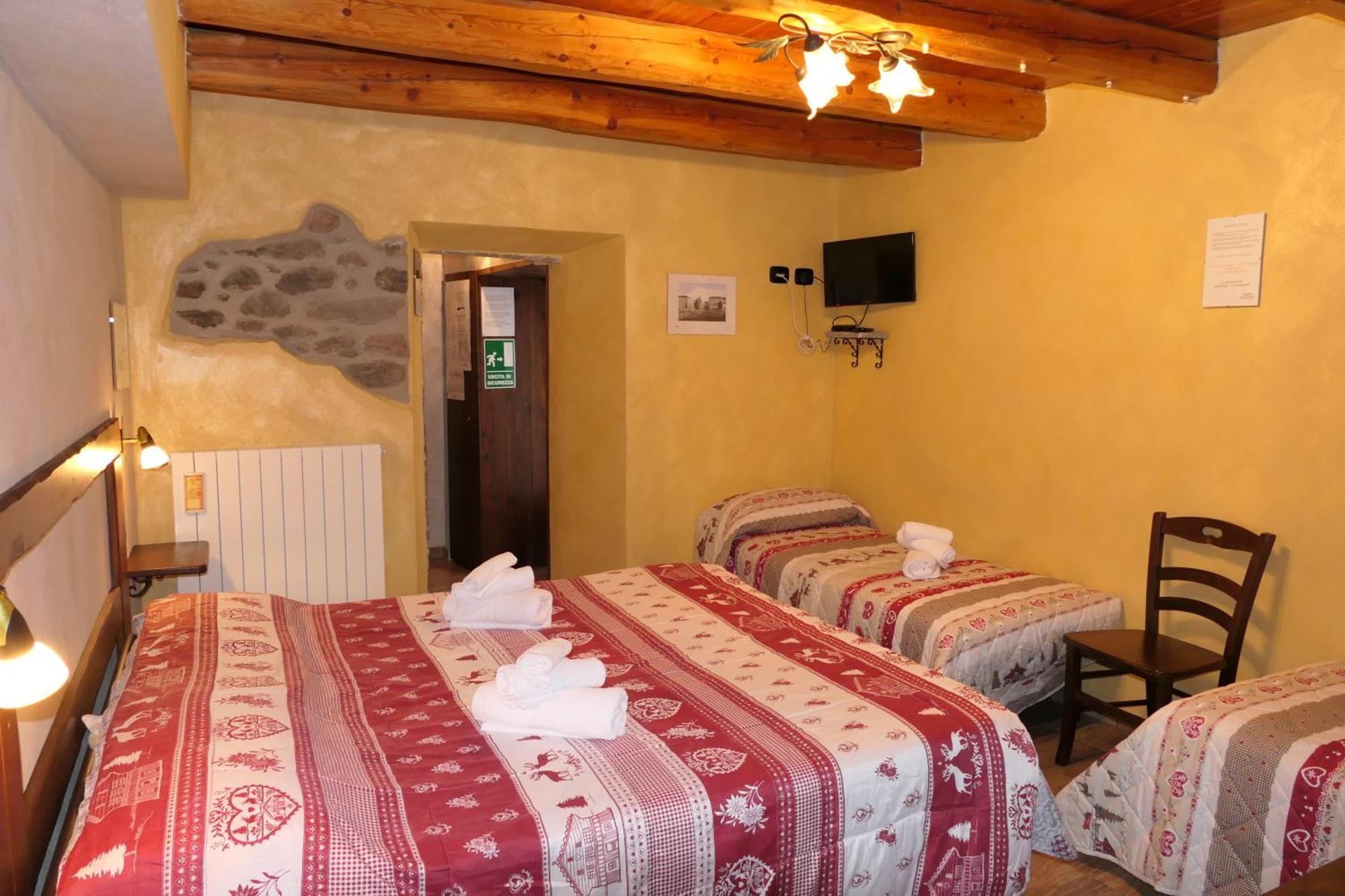 La Slitta Bed and Breakfast Roure Turin Buitenkant foto